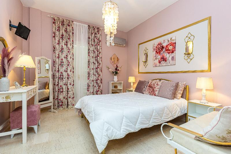 V.A. Boutique Apartments and Suites
