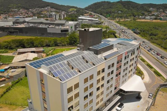 波多菲诺弗卢里亚诺波利斯城际酒店-官方