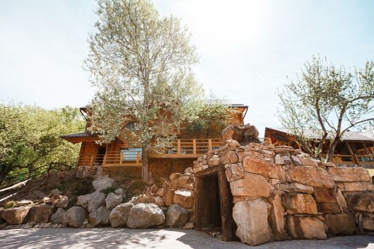 Zagorodny klub Kura-Tsetse Hotel