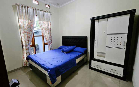 Villa Rasberry Garden