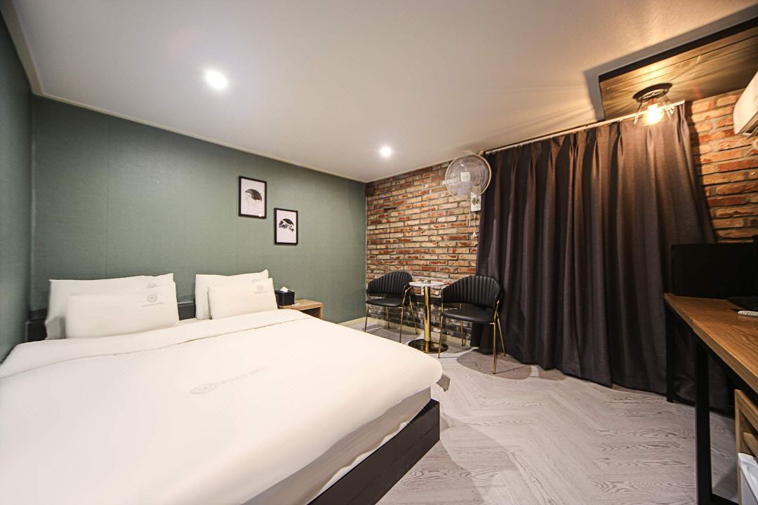 Welkin Hotel