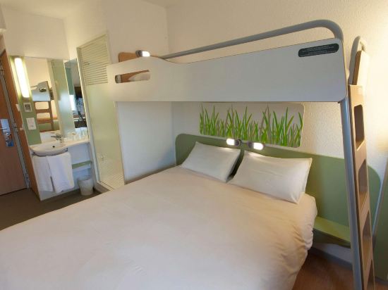 ibis budget Cherbourg La Glacerie Room Type - Triple Room
