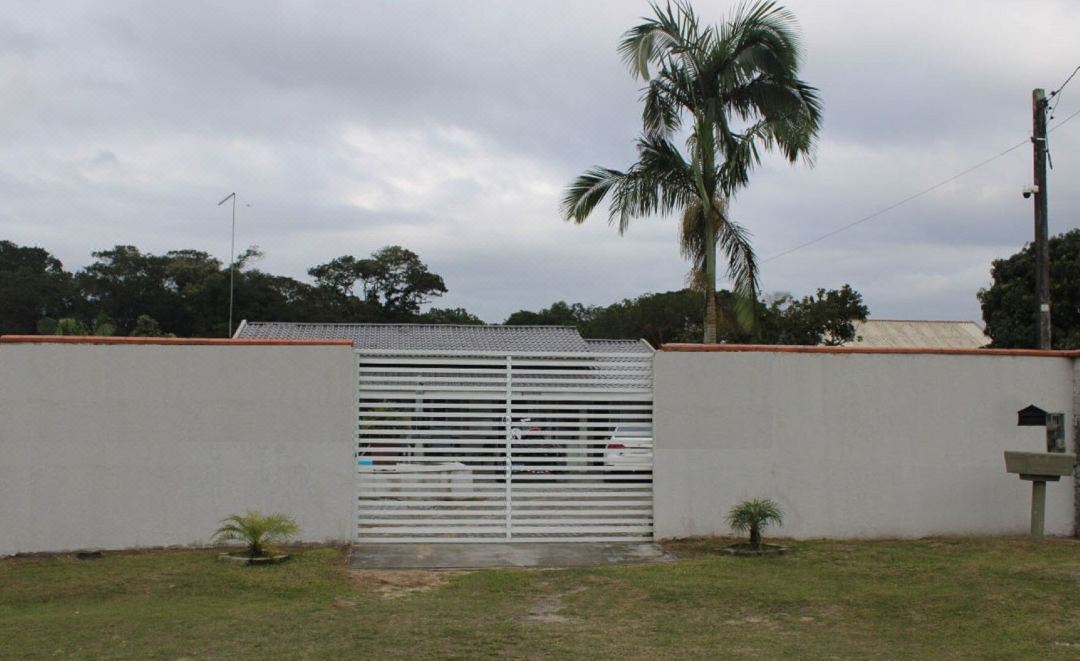 Pousada Captain Morgan Pontal do Sul com Piscina