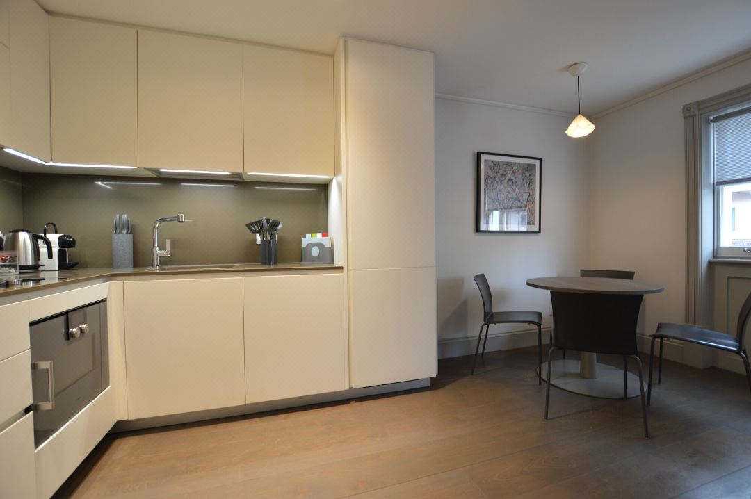 Soho Luxury 1 Bedroom Apartment by Concept Apartments