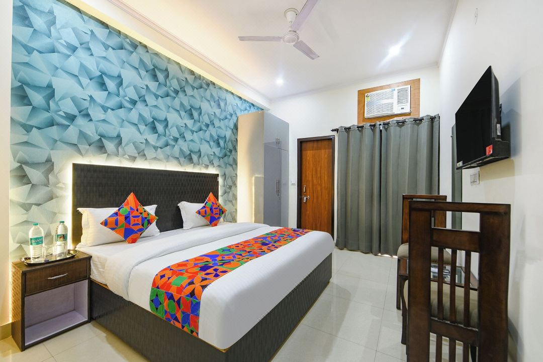 FabHotel VR Residency -1 km to Aiims