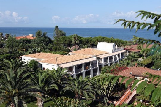 太阳海湾度假村-官方