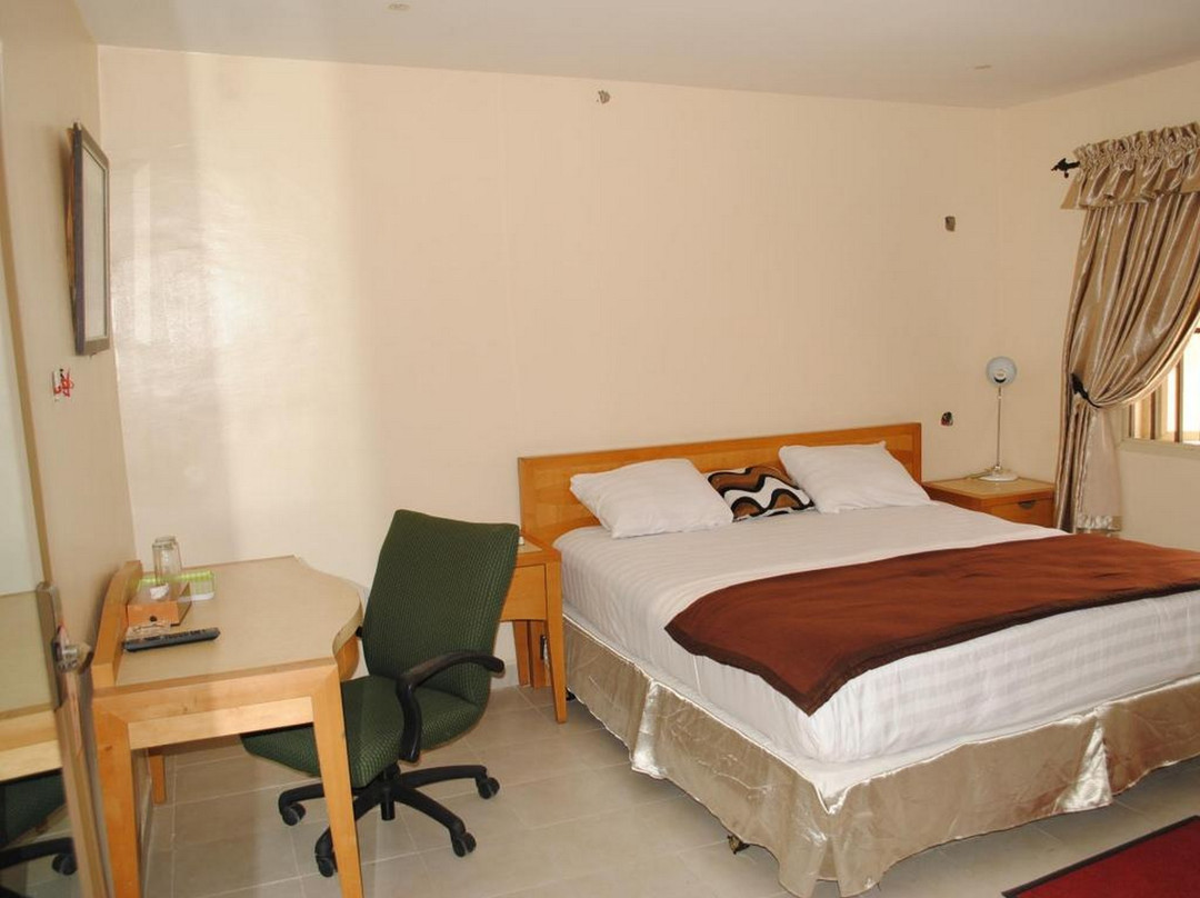 Ikire酒店住宿-Mikagn Hotel And Suites