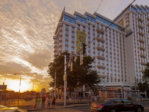 Bolshoi by Roomers 518 Apartments