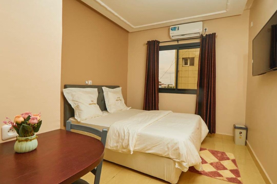 Tomedi Hotel