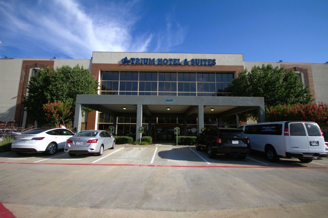 Atrium Hotel and Suites DFW Airport