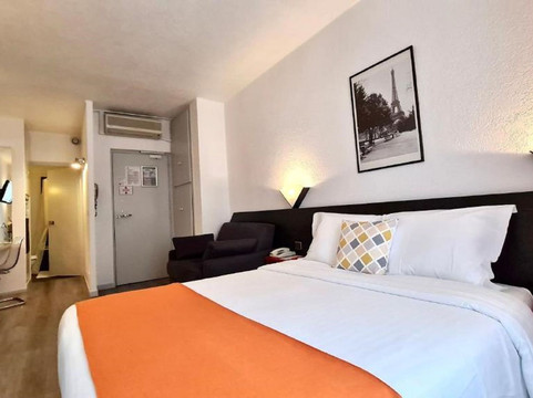 布洛涅公寓酒店