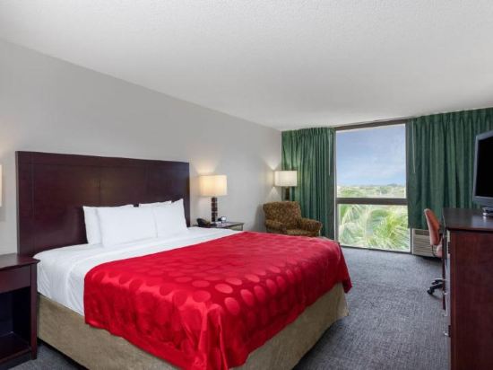 88 Palms Hotel & Event Center Room Type - King Room with Pool View - Non-Smoking