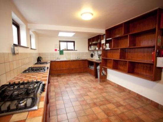 Aille River Tourist Hostel and Camping Doolin, Clare