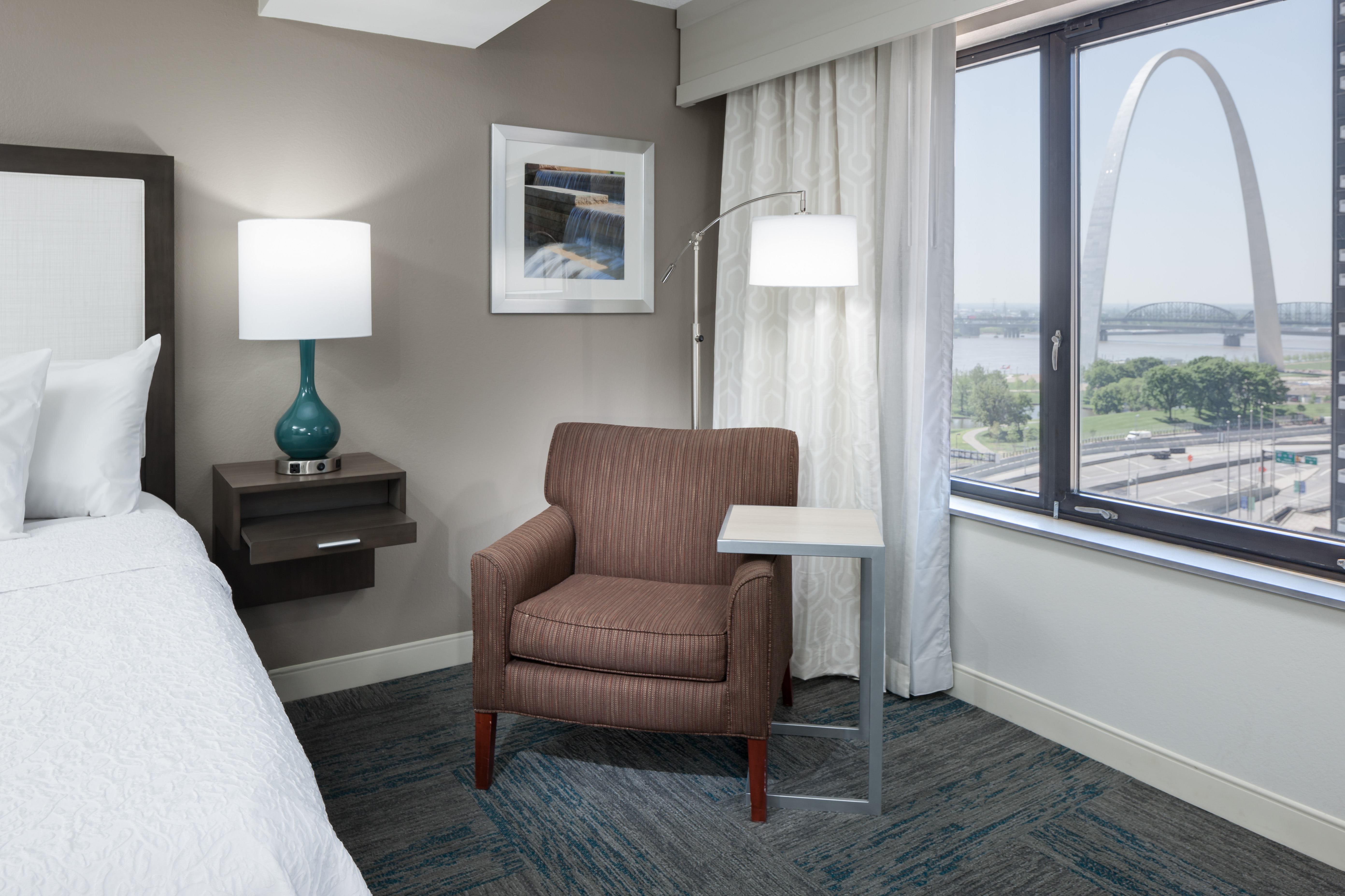 Hampton Inn St. Louis-Downtown (At the Gateway Arch)-官方