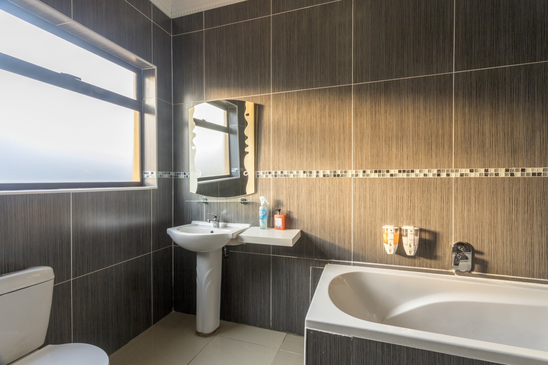 Ezulwini Guest House - Queen Room with Balcony for 2 Guests in Ballito-官方