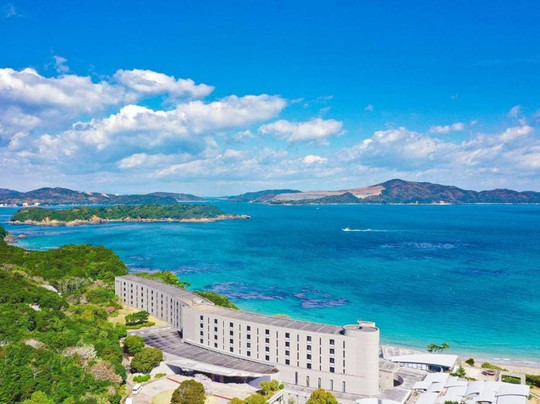 塔拉萨石马度假村