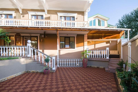 Krayevsko-Armyanskoye酒店住宿-Hotel InnReef