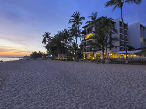 查蓬酒店住宿-Rayong Chalet Hotel & Resort