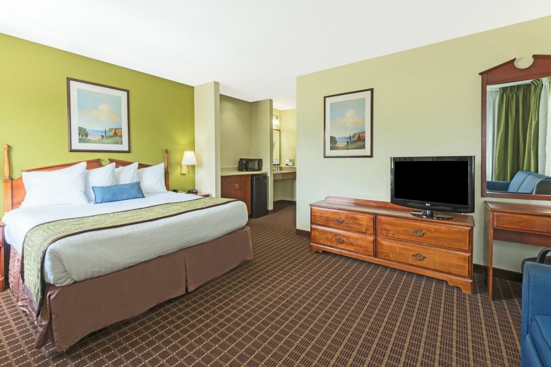 Baymont by Wyndham Louisville South I 65