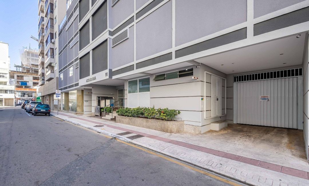 Ap w/Garage and 2 Bedrooms, 60 m the Beach ACO1103