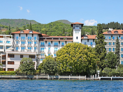 加尔多内里维耶拉酒店住宿-萨伏伊宫酒店