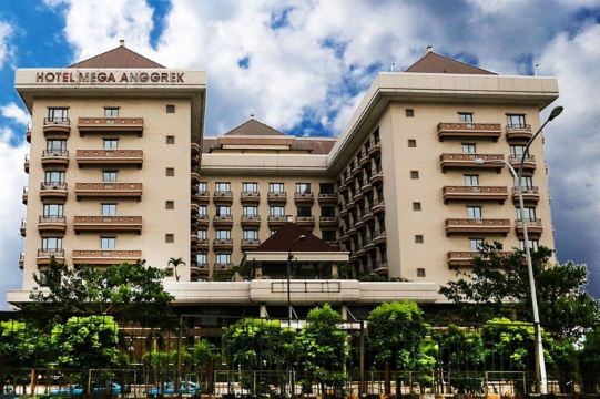 Mega Anggrek Hotel