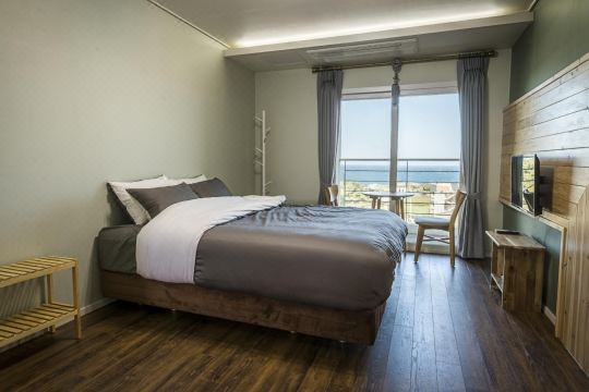 Handong Izen Pension