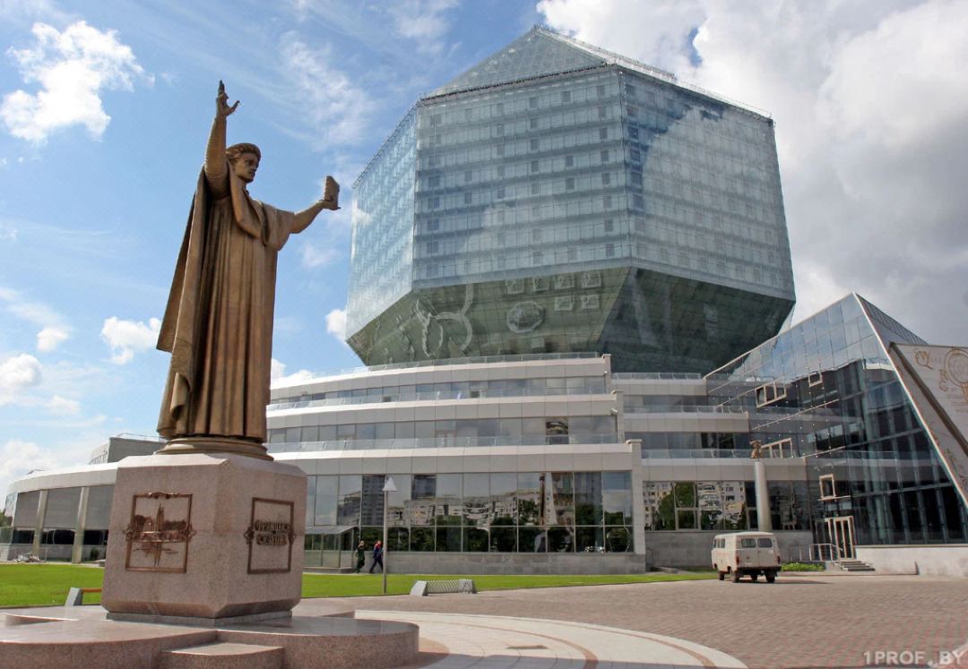 Dvukhkomnatnye Ryadom S Metro I Tts Dana Mall Apartments