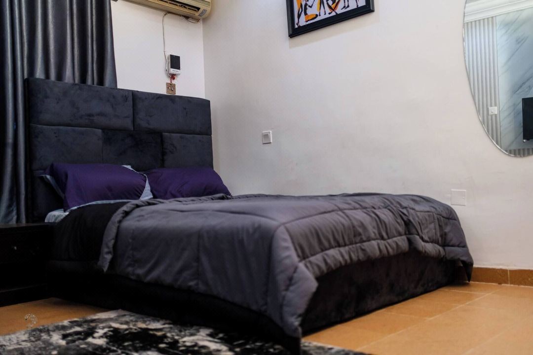 2 Bedroom Luxury Apartment with Pool -24Hrs Power -PS4