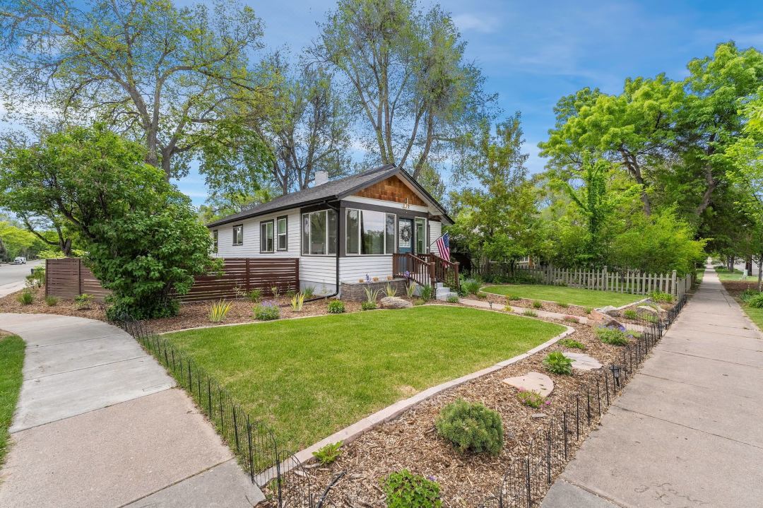 CSU隱居處特大床，後院綠洲，電動車充電器