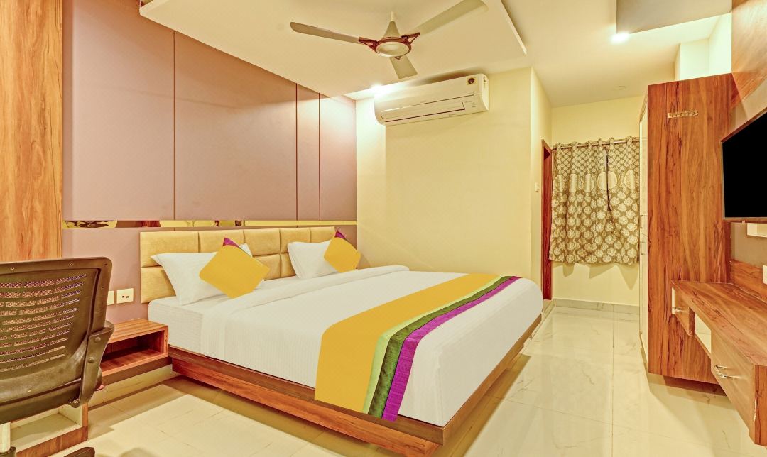 Itsy Hotels Sri Sai Grand Inn Near MG Road & Pvp Mall