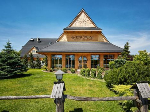 Sucha酒店住宿-Hotel Gazdówka SPA w Żołędowie