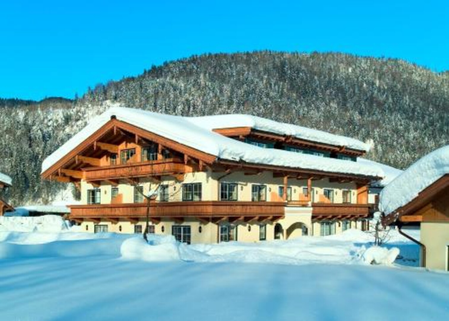 克拉梅罗夫酒店-官方