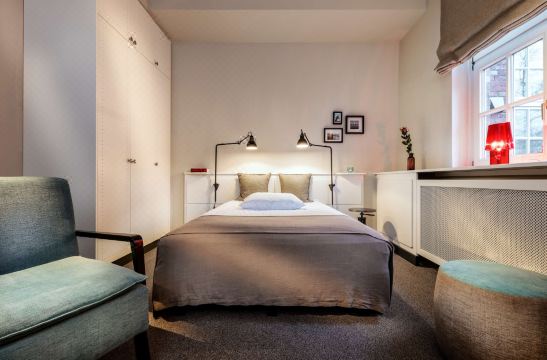 Apartment040