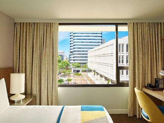 The Hotel Zags Portland Room Type - Premier City King Room