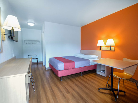 凯尔索圣海伦斯火山6号汽车旅馆