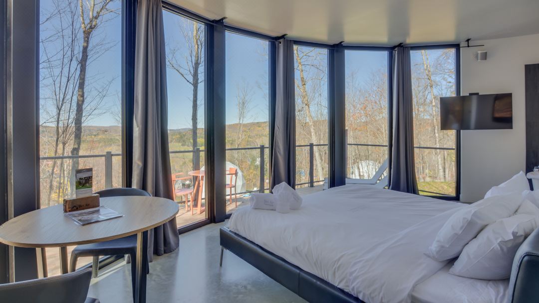 Bel Air Tremblant ROUND LOFT : 1 LIT KING, JACUZZI ET SAUNA