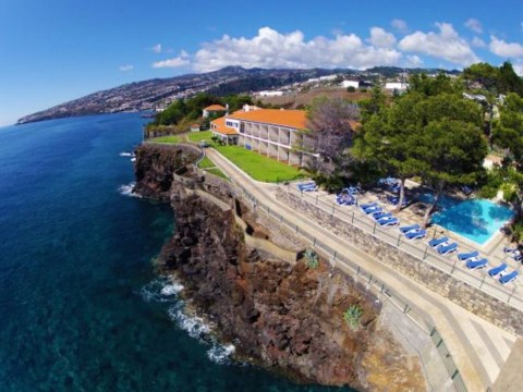 信天翁海滩游艇俱乐部-官方