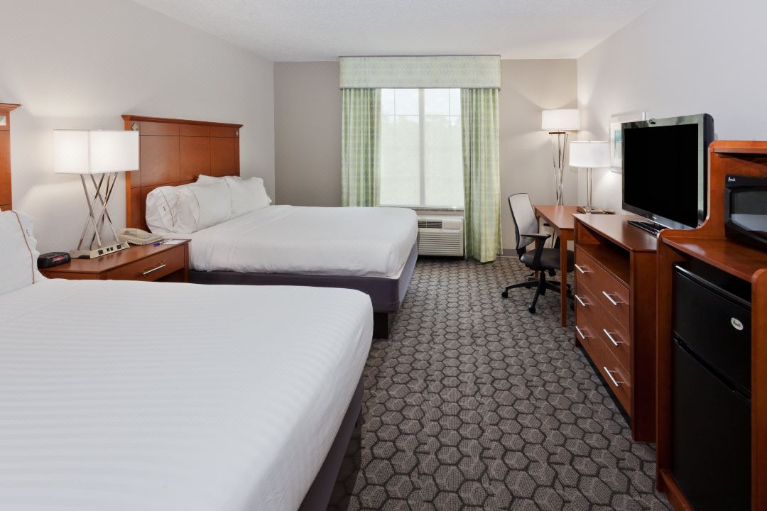 Holiday Inn Express & Suites Phenix City - FT. Moore