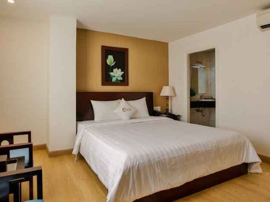 Aluna Ben Thanh Hotel Room Type - Deluxe Suite