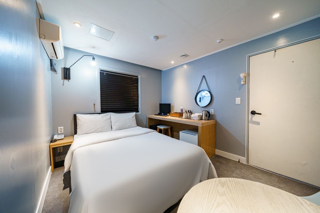 Gangseo (Gimpo Airport) Simple Stay