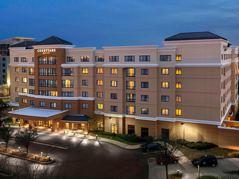 新泽西酒店住宿-纽瓦克伊丽莎白万怡国际酒店