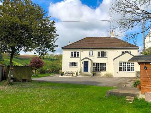 Lynwood House Bed & Breakfast-官方