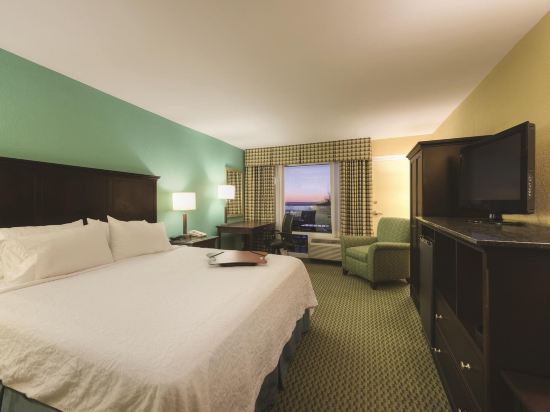 Hampton Inn Mobile-East Bay/Daphne, AL Room Type - King Room with Bay View and Balcony Non smoking
