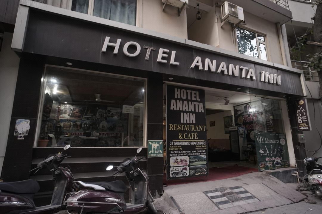 Hotel Ananta Inn