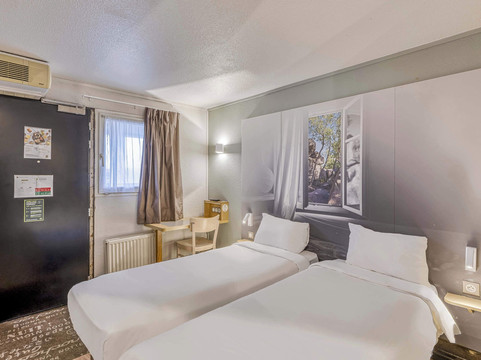 波尔多洛尔蒙民宿酒店