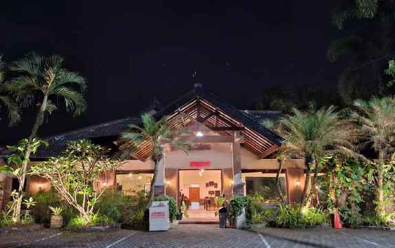 Augusta Hotel & Glamping Sukabumi-官方