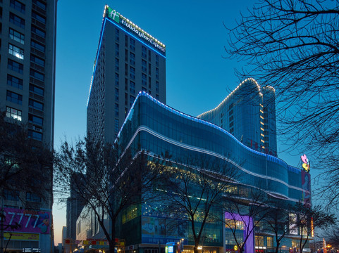 唐山市酒店住宿-唐山中心智选假日酒店