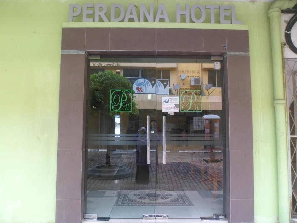 90411 Perdana Hotel Labuan