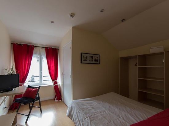 Hotel La Carpe D'or Room Type - Double Room with Private Bathroom Hotel La Carpe D'or Room Type - Double Room with Private Bathroom